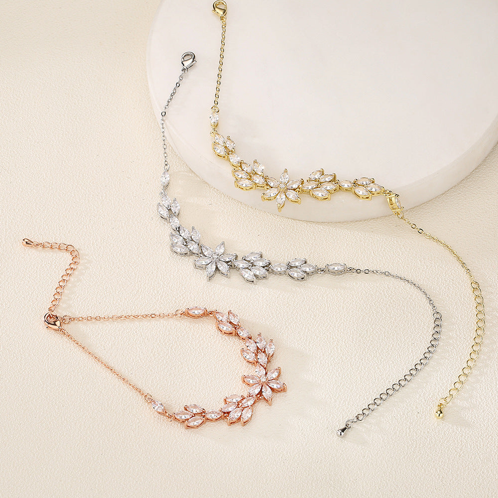 European And American Personalized Creative And Refined Flower Bracelet For Women