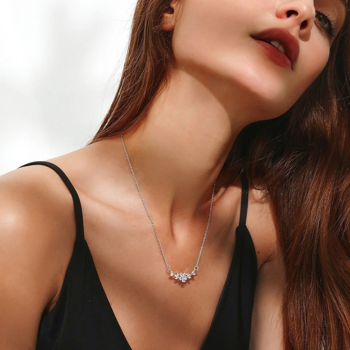 Original Design Copper Hand Inlaid Horse Eye Flower Pendant Choker